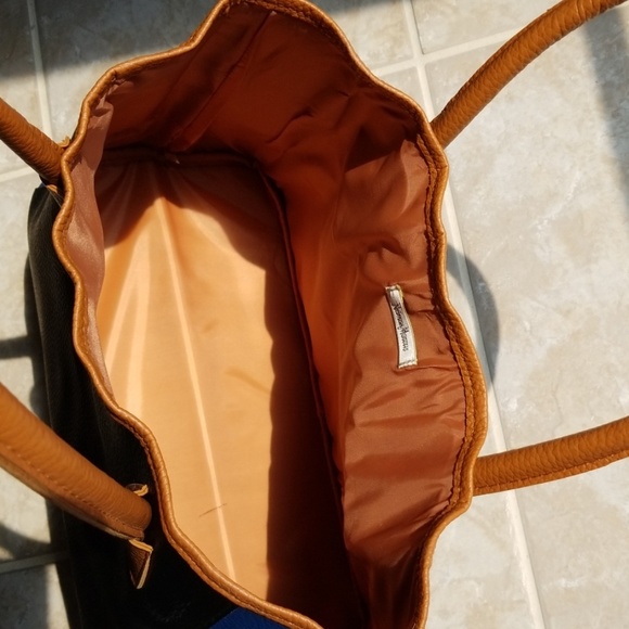 Neiman Marcus Two Toned Tote Bag - Picture 4 of 5